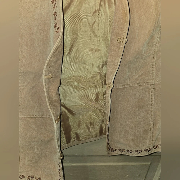 OUTBROOK Ladies Large (12/14) 100% Leather Embroidered Trim Sleeveless Vest GUC - Picture 7 of 7
